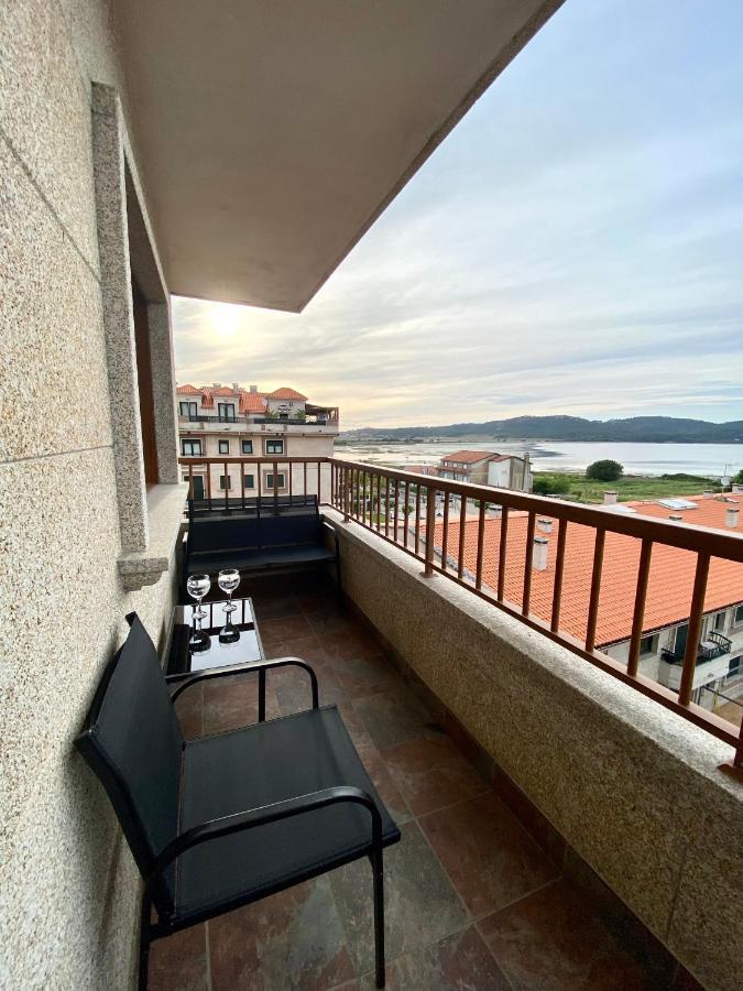 Apartamentos A Lanzada Pontevedra Exterior photo